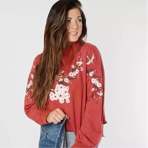 Gimmicks by BKE Red Floral Sweatshirt